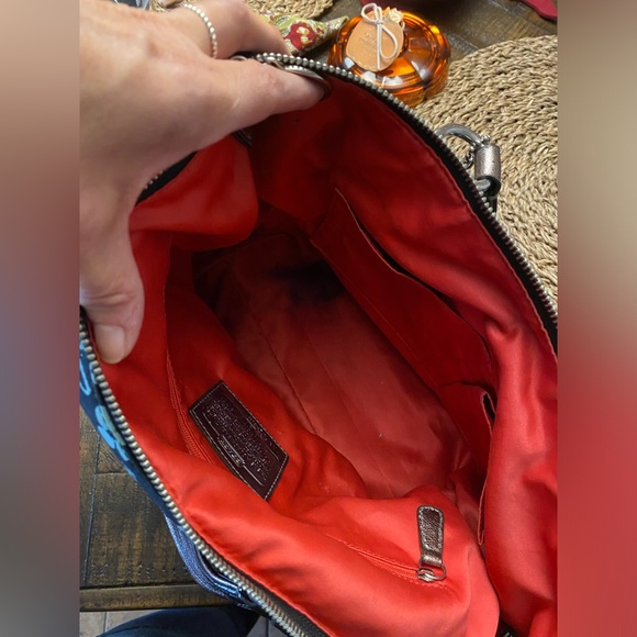 COACH Poppy Tote ❤️🖤🥰 - Picture 14 of 14